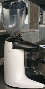 Μύλος Καφέ Με Δοσομετρητή EUROGAT _2